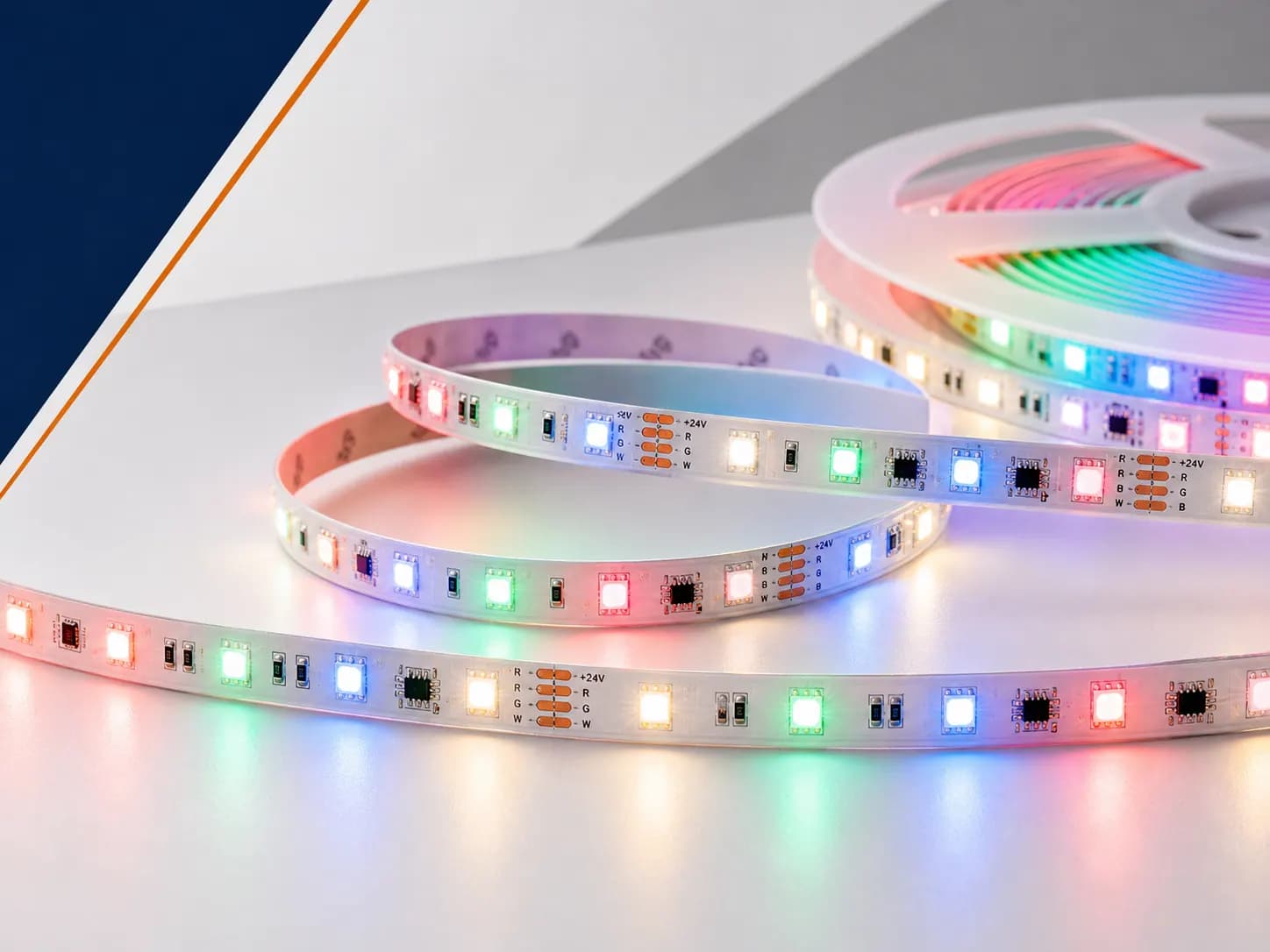 Strisce LED RGB/RGBW per scene colore e decorazione commerciale
